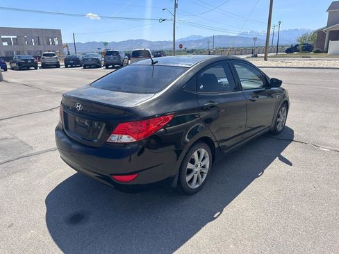 Used 2014 Hyundai Accent GLS w/ Option Group 2 FWD image 6