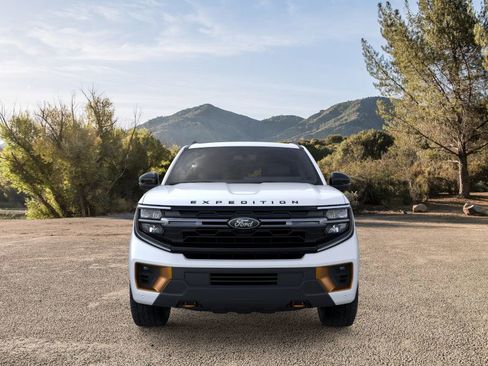 New 2025 Ford Expedition Tremor image 6