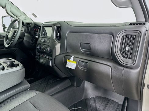 New 2026 Chevrolet Silverado 2500 Custom w/ Custom Value Package AWD/4WD image 28