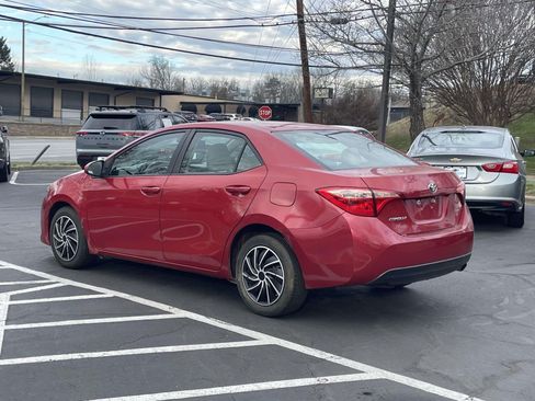Used 2018 Toyota Corolla LE image 5