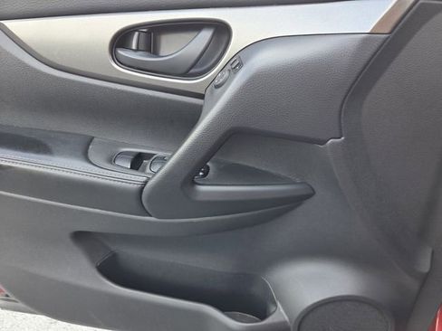 Used 2021 Nissan Rogue Sport S FWD image 28