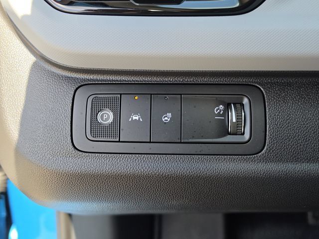 New 2027 Chevrolet Bolt RS w/ Super Cruise Package FWD image 31