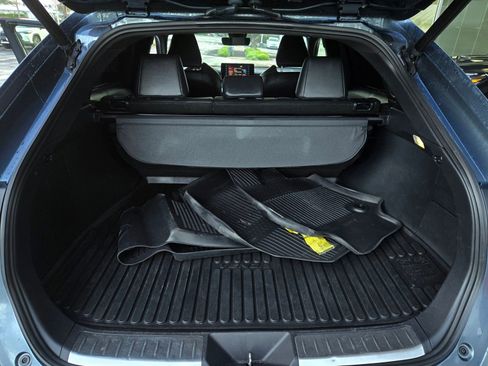 Certified 2021 Toyota Venza XLE image 22