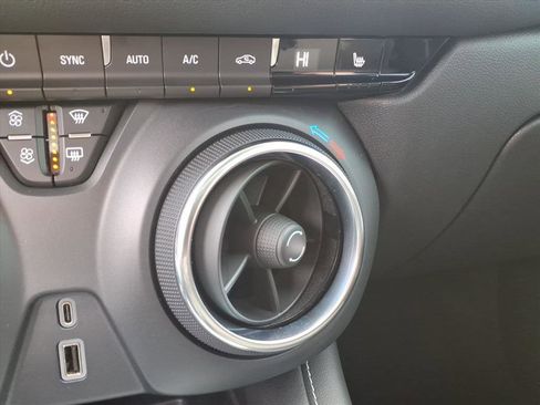 Used 2024 Chevrolet Blazer LT w/ Convenience Package image 26