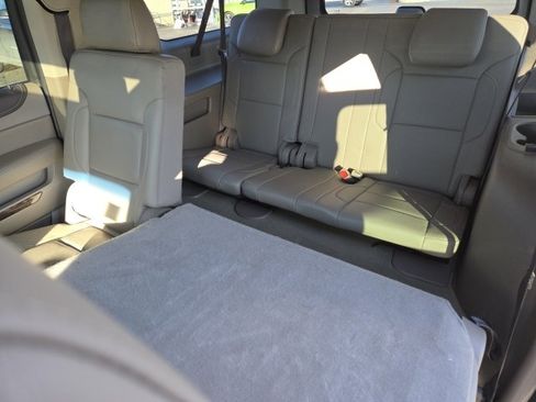 Used 2017 GMC Yukon XL SLT w/ Open Road Package image 20