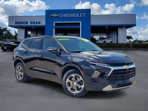 Used 2023 Chevrolet Blazer LT w/ Sound & Technology Package FWD image 1