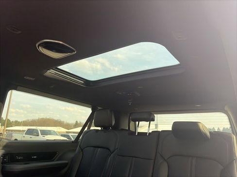 New 2026 Jeep Grand Wagoneer L Summit w/ Premium Group III AWD/4WD image 19