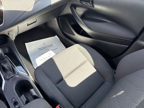 Used 2024 Toyota Corolla LE FWD image 28