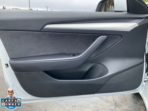 Used 2022 Tesla Model 3 Standard Range RWD image 23
