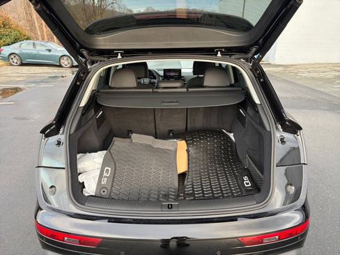 Used 2025 Audi Q5 2.0T Premium w/ Convenience Plus Package image 15