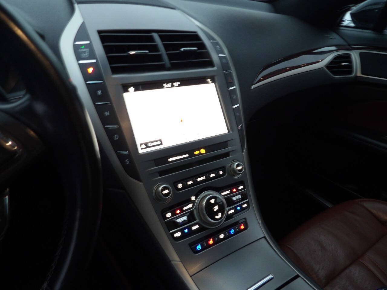 Used 2017 Lincoln MKZ Reserve w/ Technology Package FWD image 11