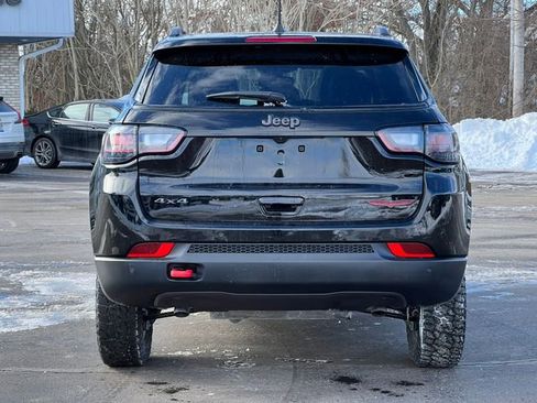 Used 2025 Jeep Compass Trailhawk w/ Trailhawk Elite Group image 50