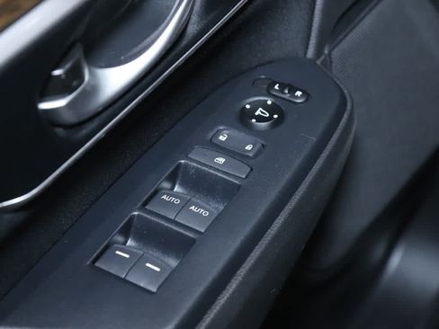 Used 2018 Honda CR-V EX image 16