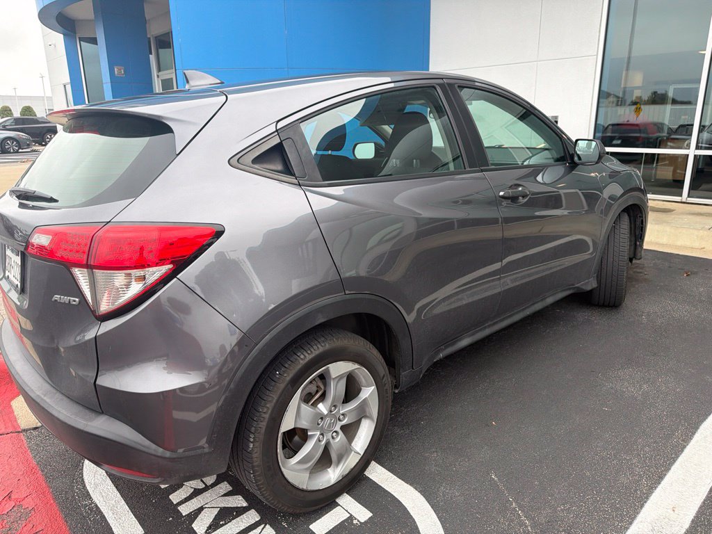 Used 2019 Honda HR-V LX image 4