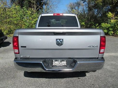 Used 2024 RAM 1500 Classic SLT image 5