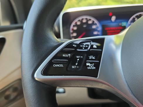 Certified 2023 Mercedes-Benz GLC 300 4MATIC w/ Pinnacle Trim Package image 17