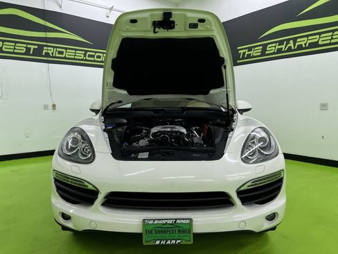 Used 2011 Porsche Cayenne S AWD/4WD image 4