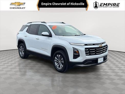 Used 2025 Chevrolet Equinox LT w/ Convenience Package II image 1