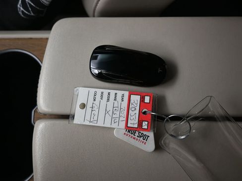Used 2021 Tesla Model X Long Range image 22
