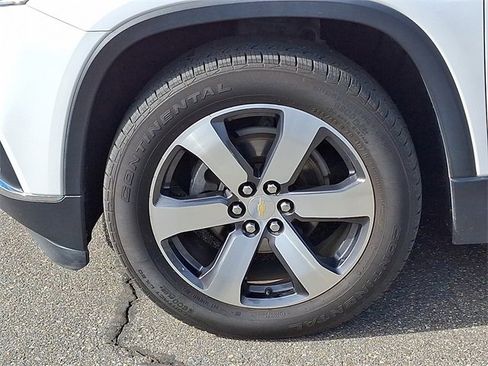 Used 2020 Chevrolet Traverse LT w/ LT Premium Package image 29