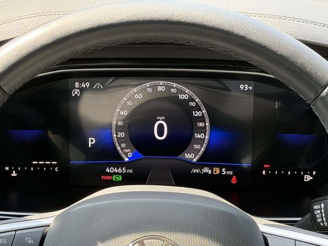 Used 2024 Volkswagen Jetta SE w/ Panoramic Sunroof Package FWD image 27