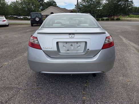 Used 2010 Honda Civic LX image 4