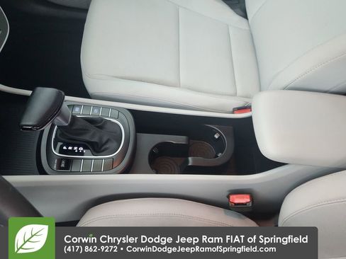 Used 2025 Hyundai Kona SEL image 27