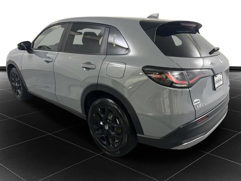 Used 2025 Honda HR-V Sport image 3
