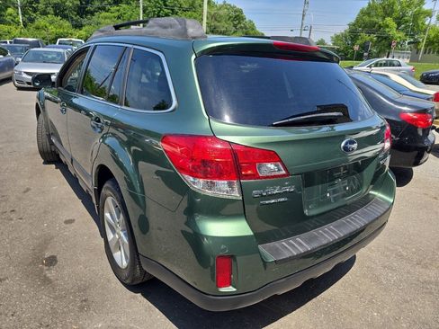 Used 2013 Subaru Outback 2.5i Premium w/ All-Weather Pkg AWD/4WD image 4