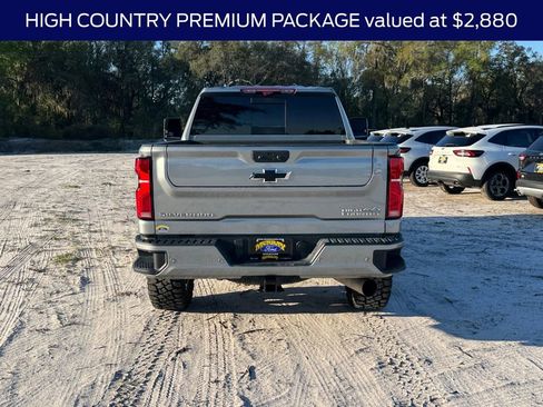Used 2025 Chevrolet Silverado 2500 High Country w/ High Country Premium Package AWD/4WD image 4