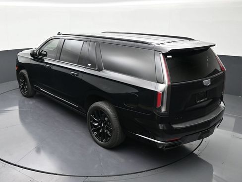 Certified 2024 Cadillac Escalade ESV Sport Platinum w/ LPO, ONYX Package RWD image 14