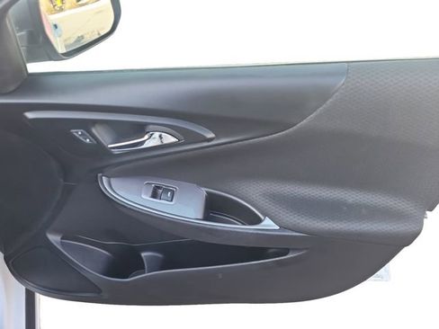 Used 2023 Chevrolet Malibu LS image 24