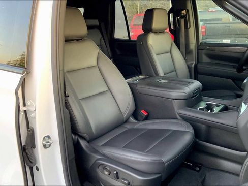 Used 2023 Chevrolet Tahoe Z71 w/ Luxury Package image 8