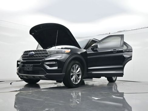 Used 2022 Ford Explorer XLT w/ Equipment Group 202A RWD image 31