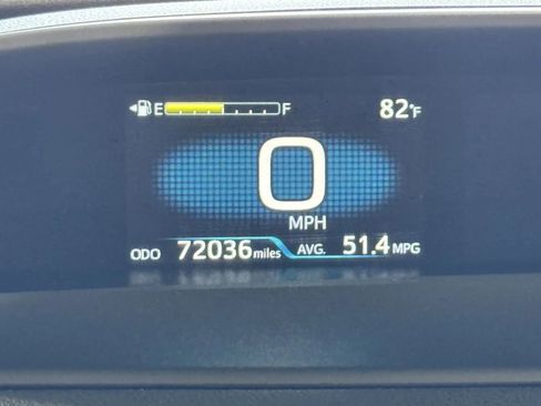 Used 2022 Toyota Prius L Eco image 12