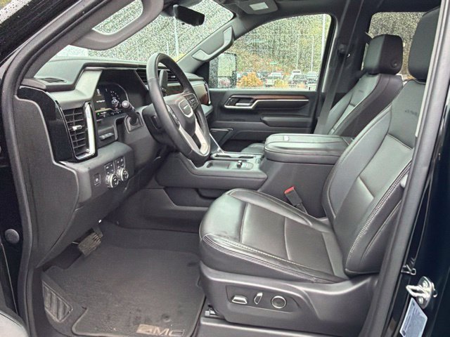 Used 2024 GMC Sierra 2500 Denali w/ Denali Reserve Package AWD/4WD image 11