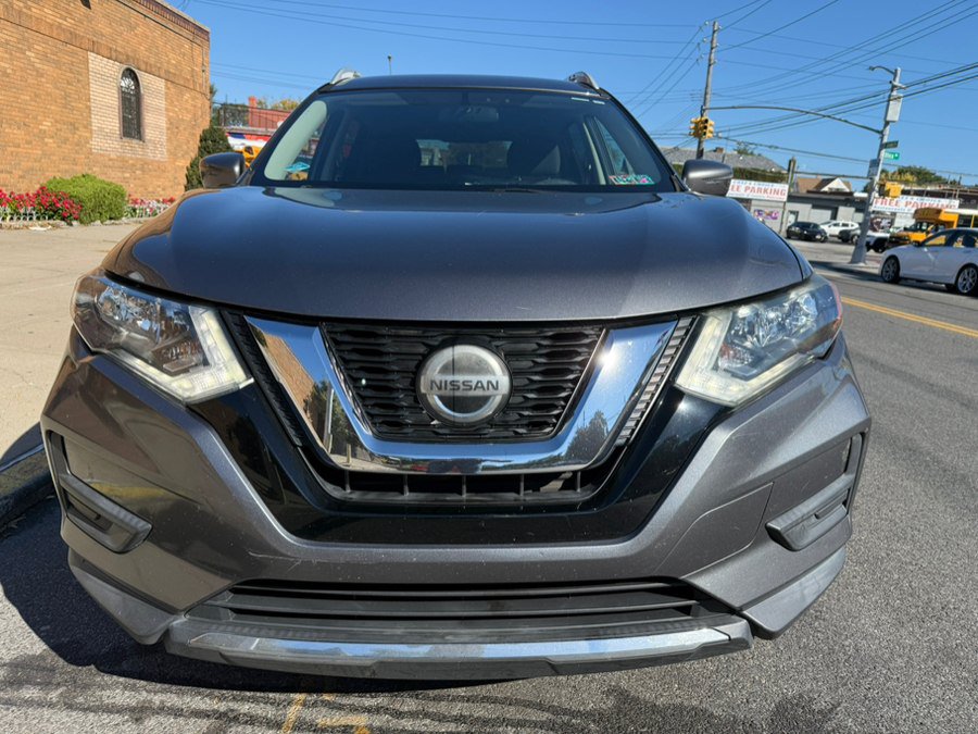 Used 2018 Nissan Rogue SV AWD/4WD image 2