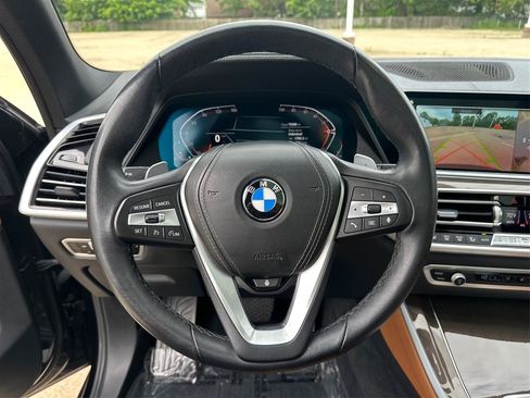 Used 2022 BMW X5 xDrive40i w/ Premium Package AWD/4WD image 17