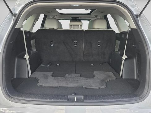 Certified 2025 Kia Sorento S w/ Panoramic Sunroof Package FWD image 17