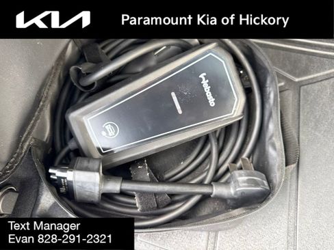 Used 2025 Mercedes-Benz GLE 450e 4MATIC image 13