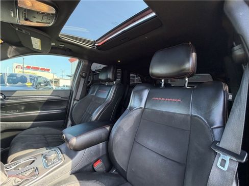 Used 2020 Jeep Grand Cherokee Trailhawk AWD/4WD image 18