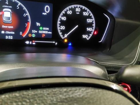 Used 2023 Honda Civic Sport image 32