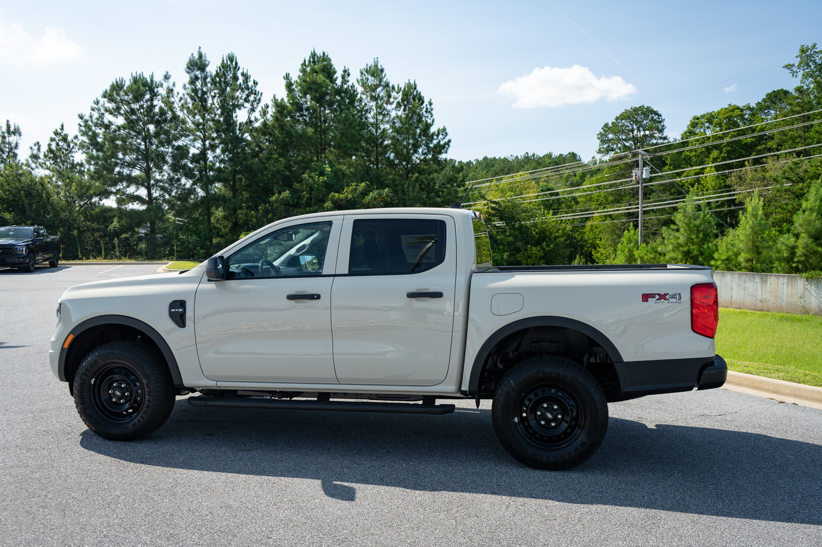 New 2026 Ford Ranger XL w/ FX4 Off-Road Package AWD/4WD image 7