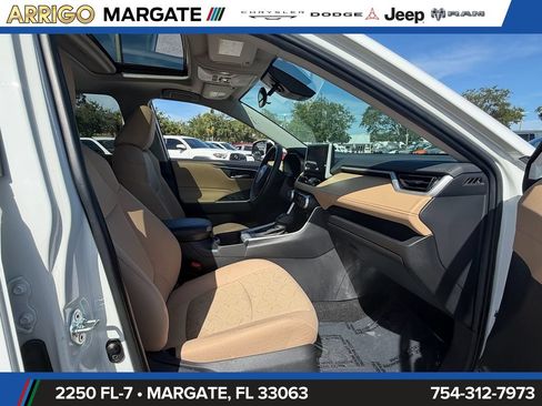 Used 2024 Toyota RAV4 XLE w/ Convenience Package AWD/4WD image 18