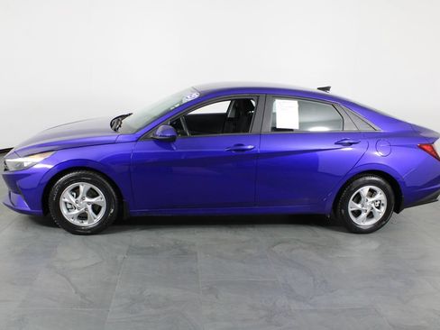 Certified 2023 Hyundai Elantra SE FWD image 11