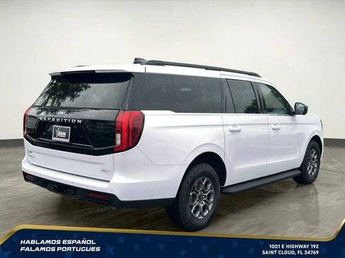 Used 2025 Ford Expedition Max Active AWD/4WD image 6