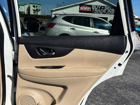 Used 2016 Nissan Rogue S w/ Appearance Package image 29