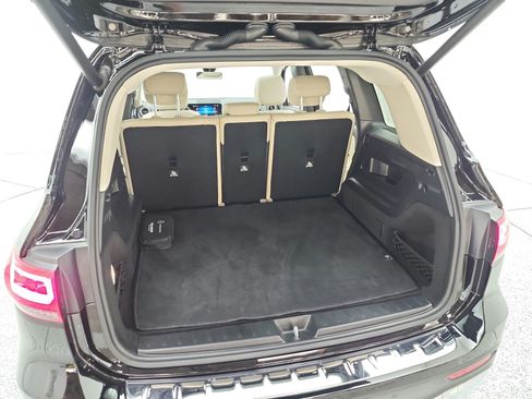 Used 2023 Mercedes-Benz GLB 250 image 22