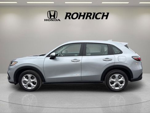 Used 2023 Honda HR-V LX image 8