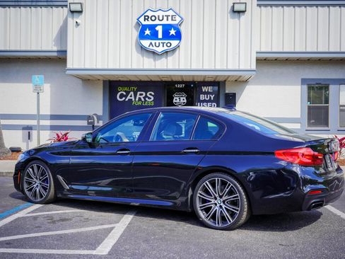 Used 2018 BMW M550i xDrive M550i xDrive w/ Dynamic Handling Package image 6